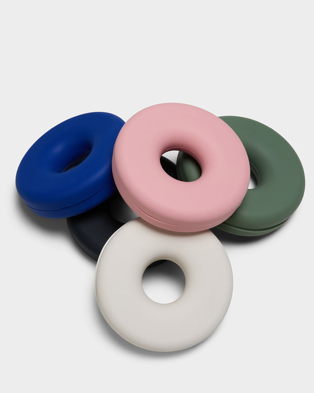 Pedestal Cable Bagel Cable Managers 015 Bubble Gum
