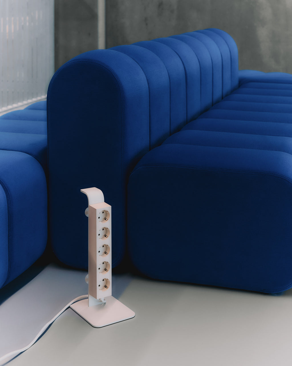 Pedestal Power Beam 2 meters Power Beam 007 Pearl