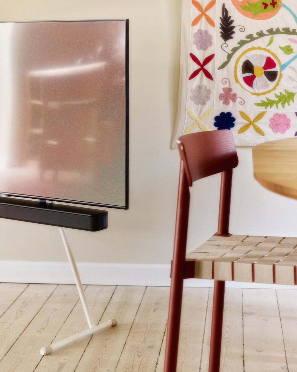 Pedestal Viva TV Stands 007 Pearl